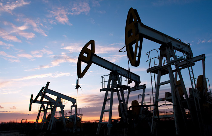 توافق کشوران عضو اوپک پلاس برای کاهش تولید نفت